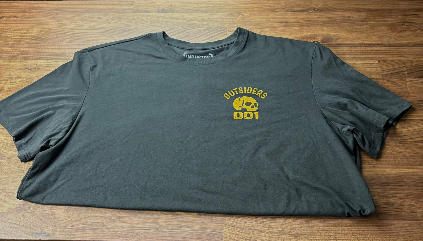 OUTSIDERS 001